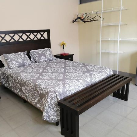 Casa Mesa Apartment Guatemala City ภายนอก รูปภาพ