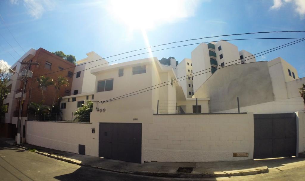 Casa Mesa Apartment Guatemala City ภายนอก รูปภาพ